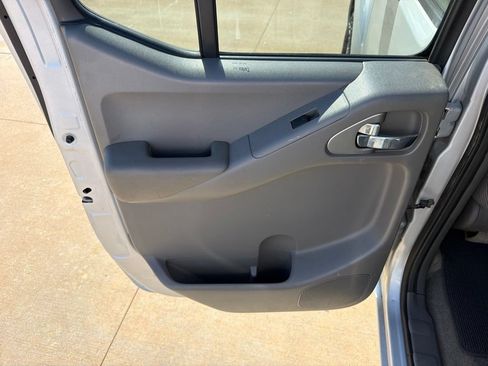 Used 2012 Nissan Frontier SV RWD image 15