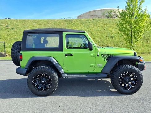 Used 2018 Jeep Wrangler Sport AWD/4WD image 3