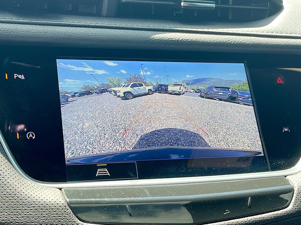 Used 2024 Cadillac XT6 Luxury AWD/4WD image 12
