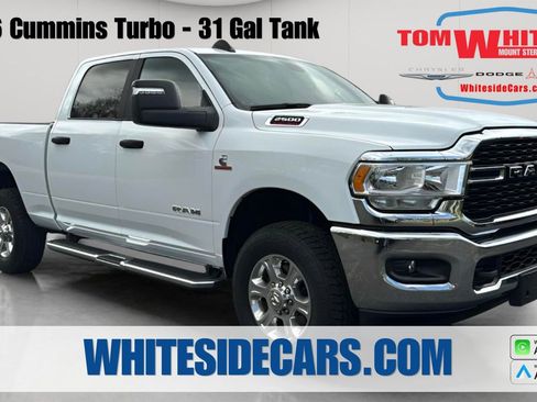 Used 2024 RAM 2500 Big Horn AWD/4WD image 1