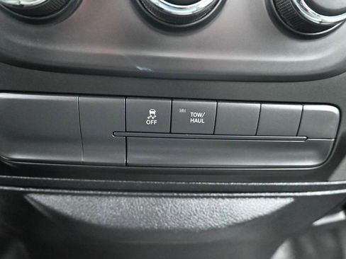 Used 2017 RAM 1500 Tradesman w/ Power & Remote Entry Group image 14