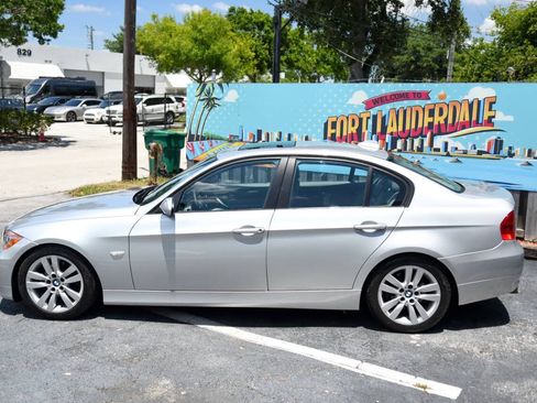 Used 2006 BMW 325i Sedan RWD image 7
