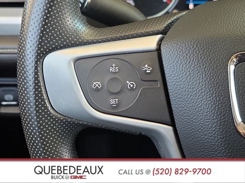 Used 2022 GMC Acadia SLE FWD image 16