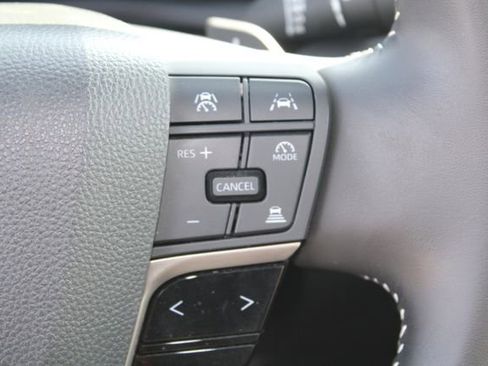 Used 2025 Toyota Camry SE w/ Multimedia Upgrade Package image 17