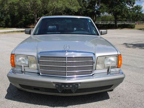 Used 1990 Mercedes-Benz 300 SE image 6