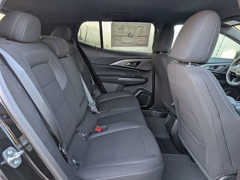 New 2026 Chevrolet Equinox EV LT image 14