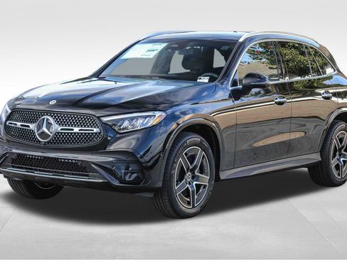 New 2026 Mercedes-Benz GLC 300 4MATIC image 3