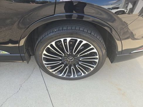 Certified 2024 Lincoln Aviator Black Label AWD/4WD image 18