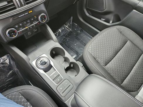 New 2026 Ford Escape Active w/ Cold Weather Package AWD/4WD image 16