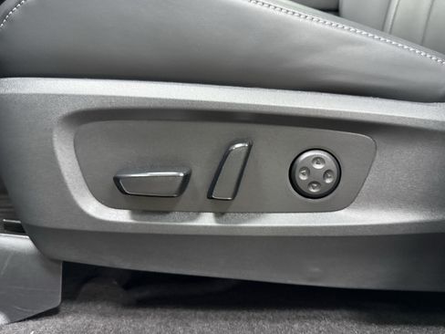Certified 2027 INFINITI QX60 Luxe w/ Cargo Package FWD image 27