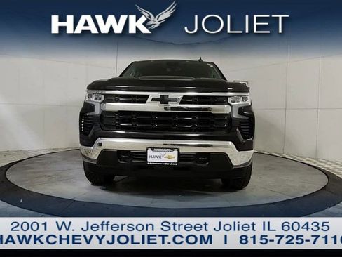 Used 2023 Chevrolet Silverado 1500 LT w/ Protection Package AWD/4WD image 9