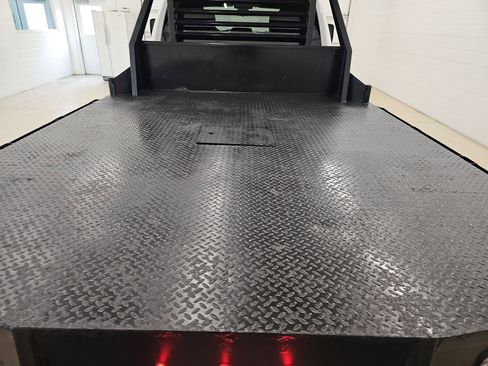 Used 2024 RAM 3500 SLT w/ Quick Order Package 2YG SLT image 17