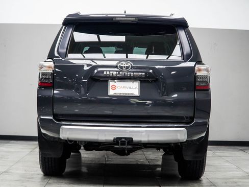 Used 2024 Toyota 4Runner TRD Off-Road AWD/4WD image 12