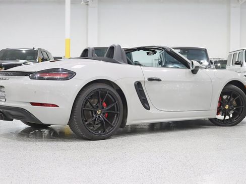 Used 2018 Porsche 718 Boxster S image 10