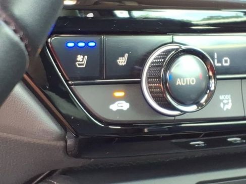 Used 2023 Honda Accord Touring image 17