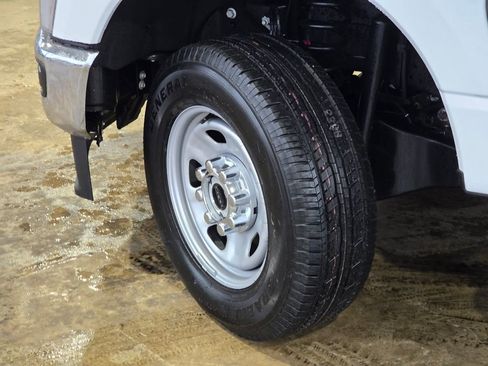 New 2026 Ford F350 XL w/ XL Chrome Package AWD/4WD image 36