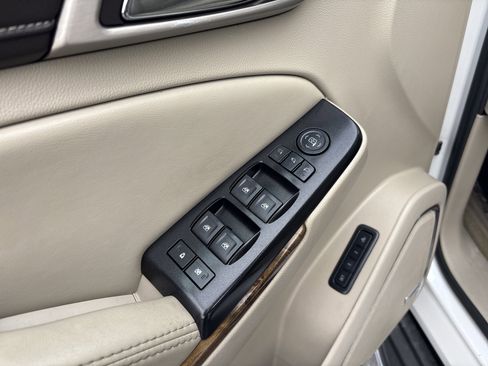 Used 2016 GMC Yukon Denali w/ Open Road Package image 17