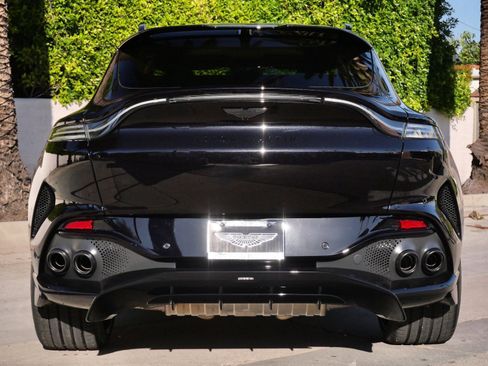 New 2026 Aston Martin DBX 707 image 8