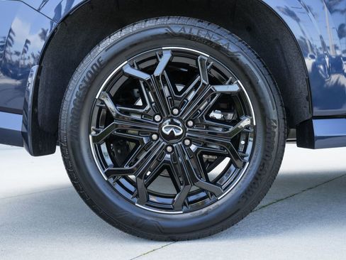 Certified 2026 INFINITI QX80 4WD w/ Sport Exterior Package image 27