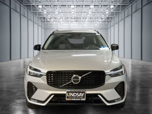 Used 2023 Volvo XC60 B5 Plus w/ Climate Package AWD/4WD image 8