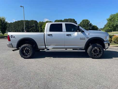 Used 2017 RAM 2500 Tradesman w/ Chrome Appearance Group AWD/4WD image 9