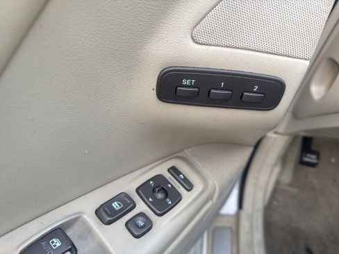 Used 2007 Hyundai Azera SE image 9