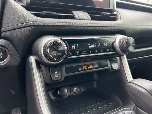 Used 2024 Toyota RAV4 XLE image 25