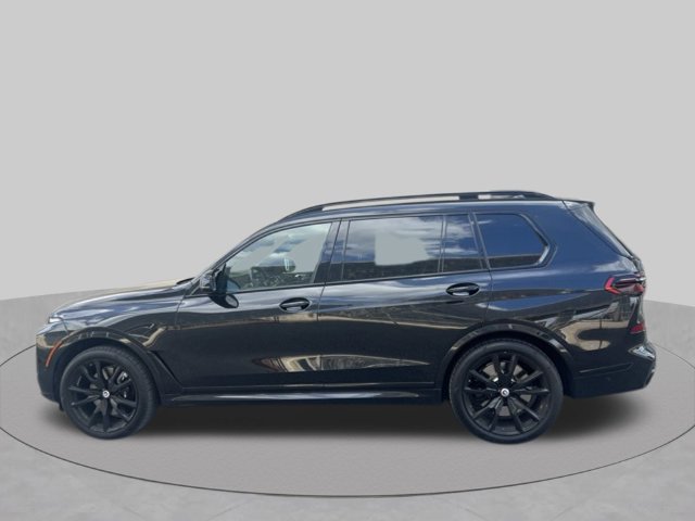 Used 2023 BMW X7 M60i AWD/4WD image 9