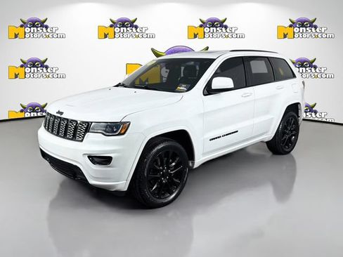 Used 2020 Jeep Grand Cherokee Altitude AWD/4WD image 1