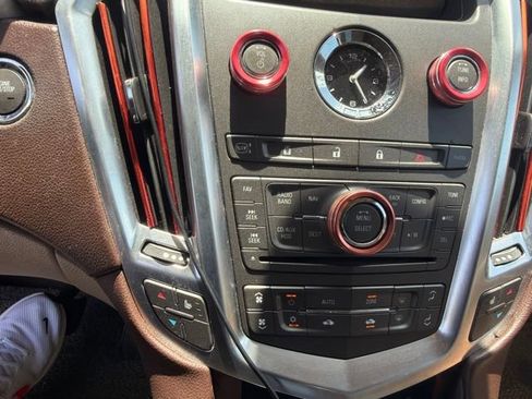 Used 2011 Cadillac SRX Luxury FWD image 6