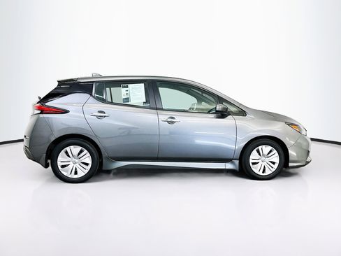 Used 2024 Nissan Leaf S image 10