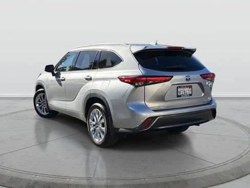Used 2023 Toyota Highlander Limited AWD/4WD image 5
