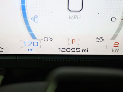 Used 2025 GMC Hummer EV 3X w/ LPO, Illumination Package AWD/4WD image 13