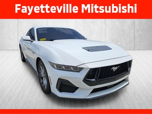 Used 2024 Ford Mustang GT Premium RWD image 2