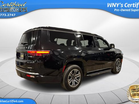 Used 2024 Jeep Wagoneer Series II w/ Flexible Seating Group AWD/4WD image 6