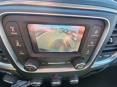 Used 2024 RAM 1500 Classic SLT AWD/4WD image 17