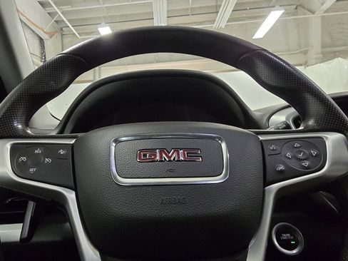 Used 2023 GMC Terrain SLE image 23
