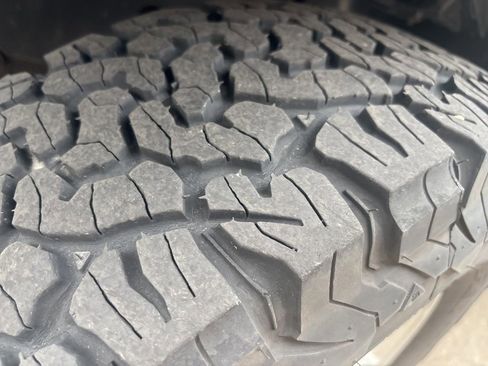 Used 2018 Jeep Wrangler Sport image 7