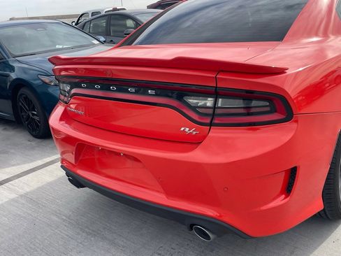 Used 2019 Dodge Charger R/T image 4