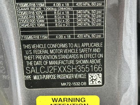 Certified 2025 Land Rover Discovery Sport S image 17