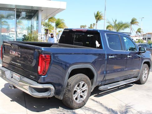 Used 2020 GMC Sierra 1500 SLT w/ SLT Convenience Package image 9