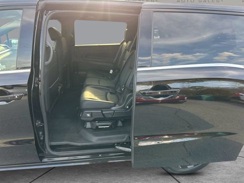 Used 2025 Honda Odyssey Sport-L image 31