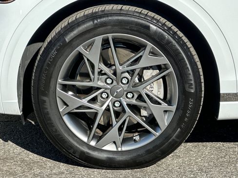 Used 2024 Genesis GV70 2.5T w/ Select Package image 37