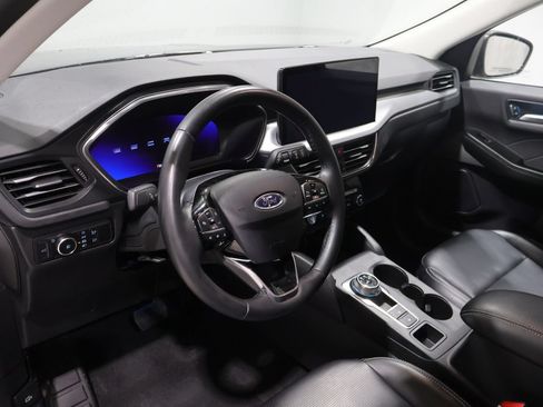 Used 2024 Ford Escape Platinum AWD/4WD image 13