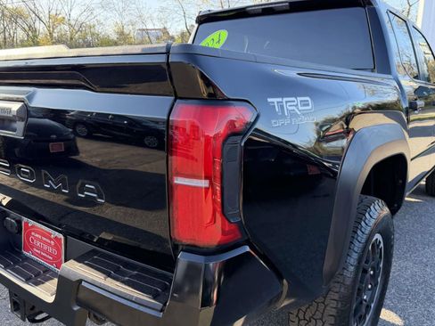 Certified 2024 Toyota Tacoma TRD Off-Road image 10