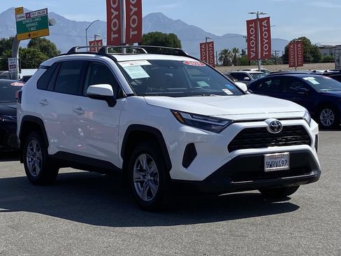 Certified 2025 Toyota RAV4 XLE w/ Convenience Package FWD image 45
