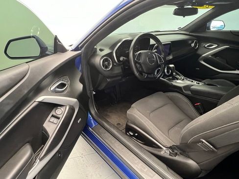 Used 2019 Chevrolet Camaro LT w/ RS Package image 19