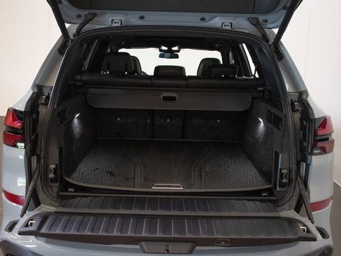 Used 2025 BMW X5 xDrive40i w/ M Sport Package AWD/4WD image 26