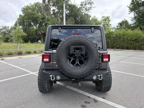 Used 2018 Jeep Wrangler Unlimited Sport S AWD/4WD image 4