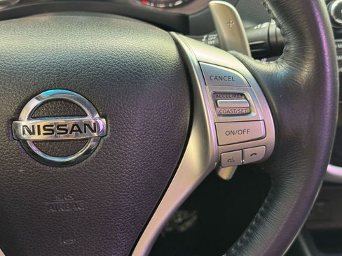 Used 2018 Nissan Altima 2.5 SR w/ SR Midnight Edition image 21